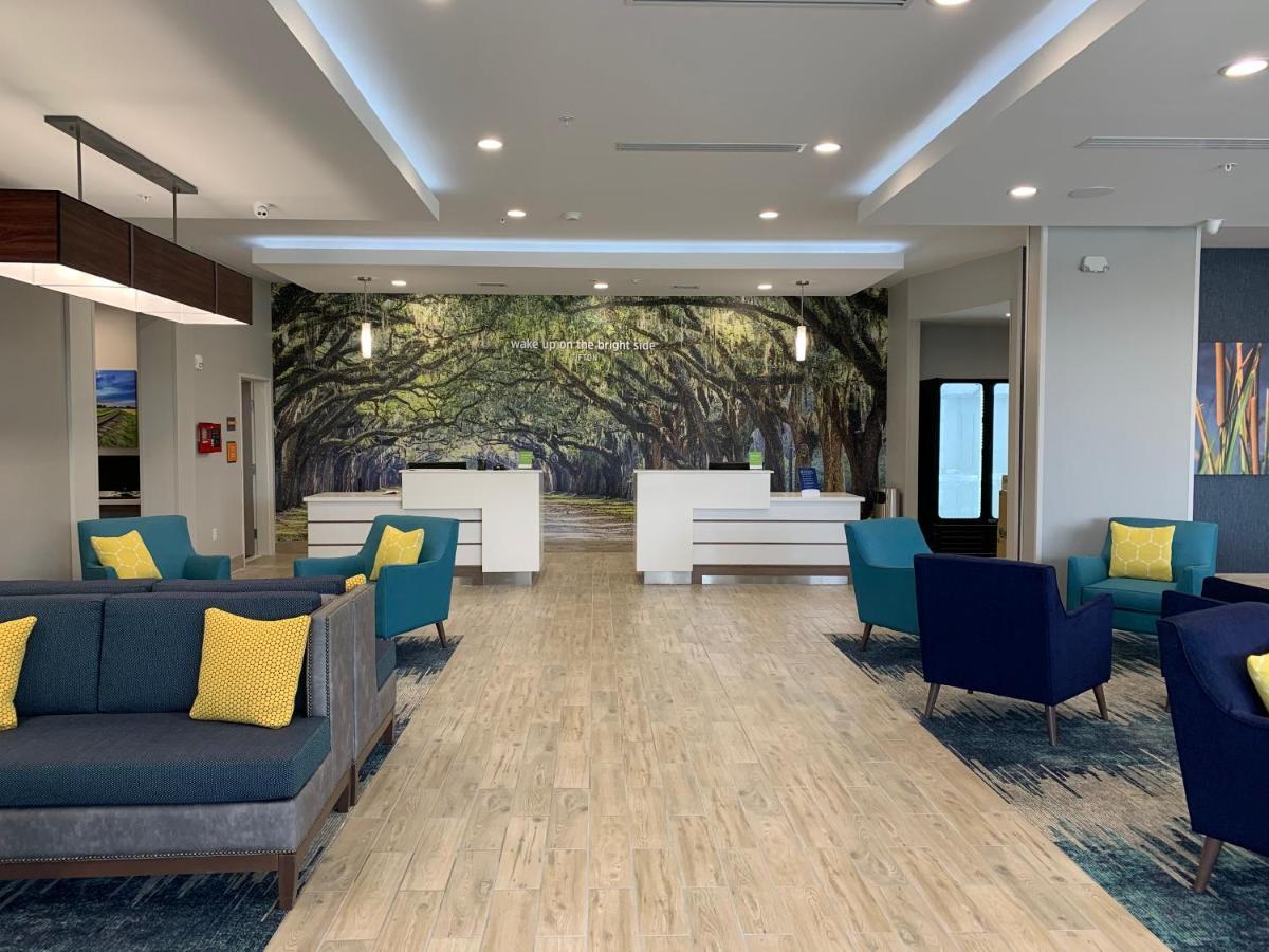 La Quinta Inn & Suites By Wyndham Тифтон Екстериор снимка
